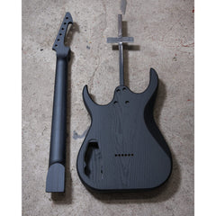 Skervesen Guitars RAPTOR 6 #11540 - Near Completion